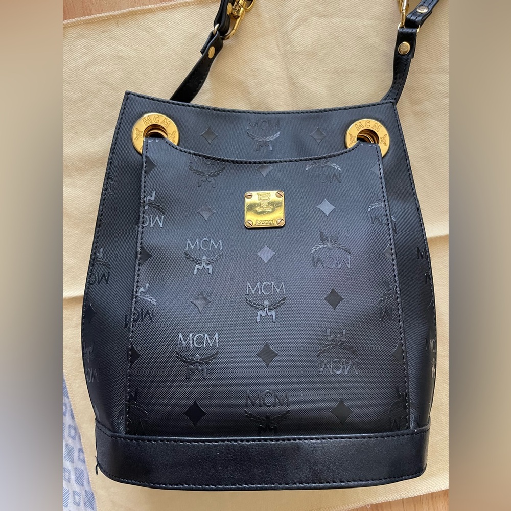 MCM 2 way bag Blck